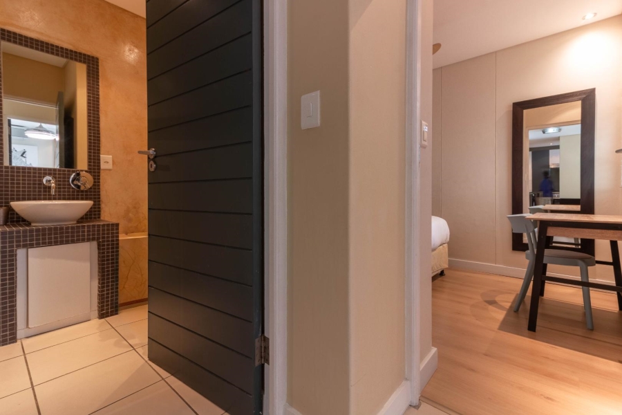 2 Bedroom Property for Sale in Cape Town City Centre Western Cape